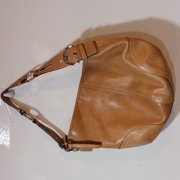 Coach Handbags - Coach 3651 tan leather hobo shoulder bag